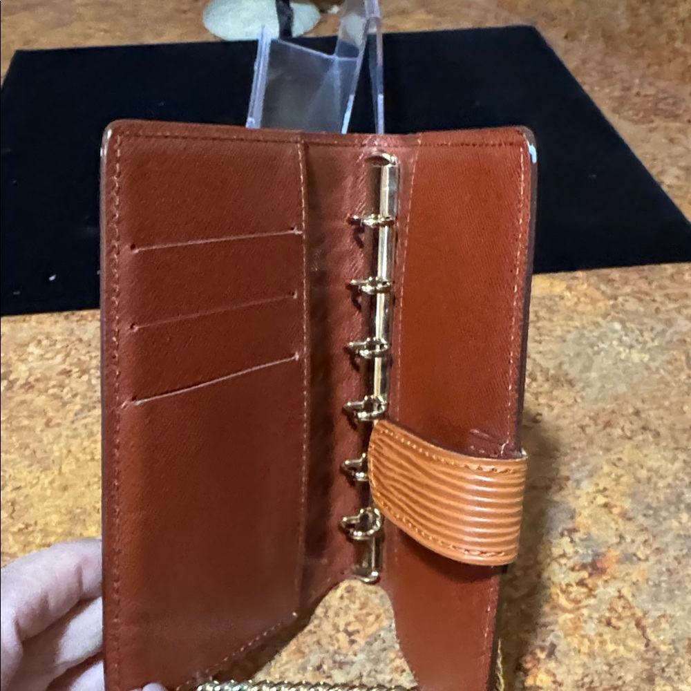 ‼️SOLD‼️ Louis Vuitton Tan Agenda/Passport Holder, EUC - Picture 6 of 6
